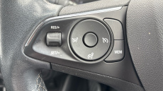 Vauxhall Crossland 1.2 Design 5dr Petrol Hatchback